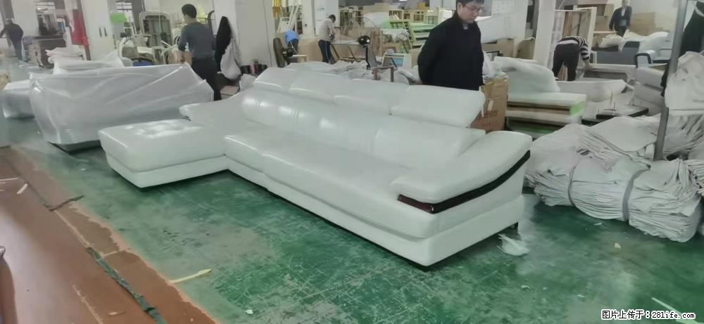 【大厂仿真皮沙发】实木框架,高回弹海绵45密度。全新包装,质量非常好,3.6米右贵妃 - 各类家具 - 居家生活 - 绥化分类信息 - 绥化28生活网 suihua.28life.com