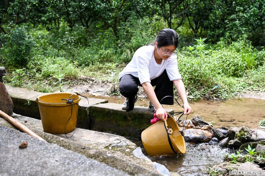 全网追的“扁担女孩”，找了一份暑假工，时薪12元 - 绥化生活资讯 - 绥化28生活网 suihua.28life.com